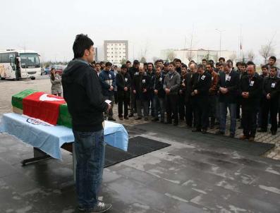 Üniversite Öğrencisi Halı Saha Maçında Hayatını Kaybetti