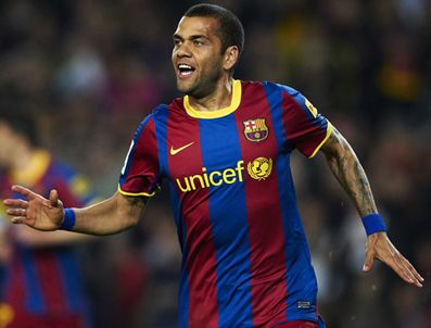 DANIEL ALVES - Dani Alves Barcelona ile sözleşme uzattı