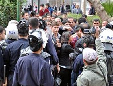 NUSAYBİN BELEDİYE - Demokratik Çözüm Çadırı'nda arbede