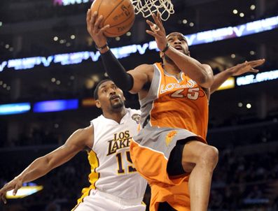 VINCE CARTER - Los Angeles Lakers: 139 - Phoenix Suns: 137