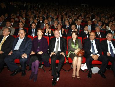 İLHAN CİHANER - Kılıçdaroğlu'nu pür dikkat dinledi