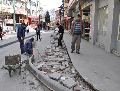 KUTLUBEY - Isparta‘Da 1001 Sokak Yeniden Trafiğe Açılıyor