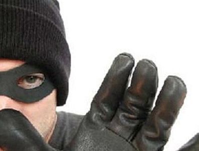 RUMELI HISARı - 1 milyon dolarlık ziynet eşyasını çaldılar