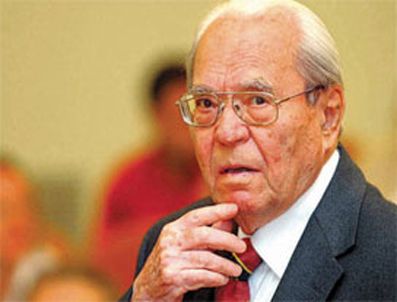 HALİL İNALCIK - Halil İnalcık: Kaddafi cahilliğini gösterdi