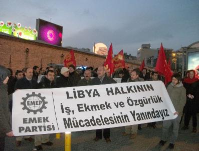 KADDAFI - Kaddafi’Yi Protesto Eden Emep’Liler Libya Konsolosluğu‘na Yürüdü