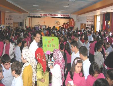 Meram Aymaz Öğrencileri Dil Fuarında Yarıştı