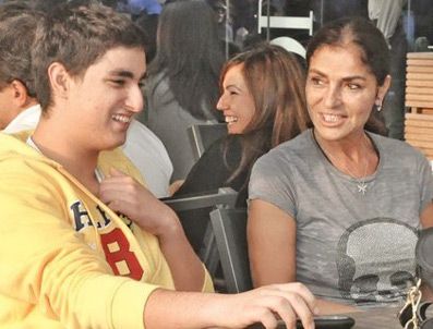 DERYA TUNA - İdo, annesi Derya Tuna ile ortak bir şirket kurdu