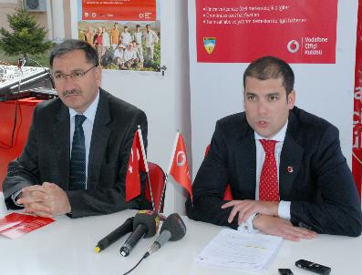 DÜNYA TICARET MERKEZI - Meterolojinin Hava Tahminleri Çiftçinin Cep Telefonuna Gelecek