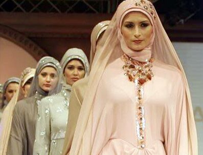 TUĞBA ALTINTOP - Tesettür fuarına yoğun ilgi