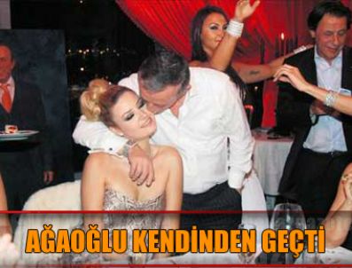 ALİ AĞAOĞLU - Ağaoğlu partiye fena kapıldı!