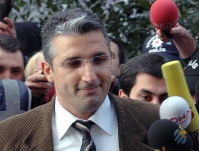 ZEKERIYA ÖZ - Nedim Şener ve Ahmet Şık adliyede