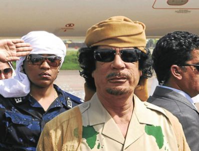 Terörizme karşı mücadele ettiğini belirten Kaddafi, yurt dışından destek bekliyor