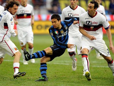 İnter sahasında konuk ettiği Genoa'yı 5-2'lik skorla mağlup etti