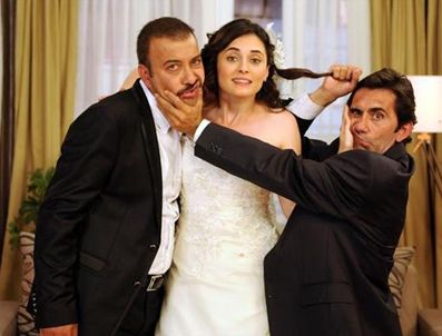 GANİ MÜJDE - Kimler gidiyor, kimler geliyor?