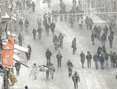 İstanbul'da kar alarmı verildi