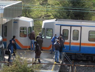 İstanbul'da metro raydan çıktı