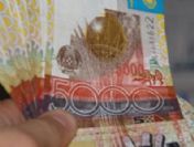 Kazakistan elektronik paraya geçiş yaptı