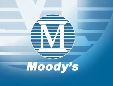 Moody's Yunanistan'ın notunu kırdı