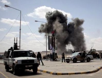 Zaviye top sesleriyle inliyor