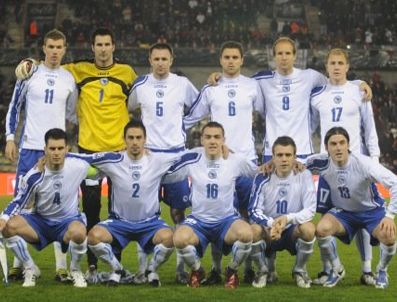 BAKİR İZZETBEGOVİÇ - FIFA İle UEFA, Bosna Hersek'i uluslararası müsabakalardan men etti