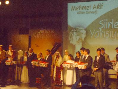 KAZıM AVCı - ‘Hicranlı Yıllar‘ Şiiri Gönül Koleji‘ne Birincilik Getirdi