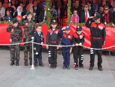 İZMIR EMNIYET MÜDÜRÜ - İzmir‘de Görkemli Kutlama