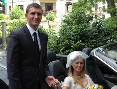 ZLATAN IBRAHİMOVİC - Ünlü manken Tuğba Özay bebek bekliyor