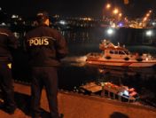 Otomobil Haliç'in soğuk sularına gömüldü