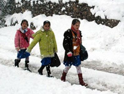PAŞAKÖY - Nisan karı tatil getirdi