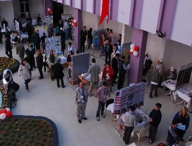 RECEP YÜKSEL - Öğrenciler Sensörlü Baston Geliştirdi, Görme Engelliler Huzurla Gezecek