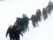 Mahsur kalan 16 kişi kurtarıldı