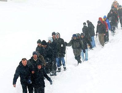 SEYFULLAH HACıMÜFTÜOĞLU - Mahsur kalan 16 kişi kurtarıldı