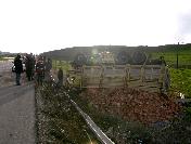 Tuğla Yüklü Kamyon Tarlaya Uçtu: 1 Yaralı