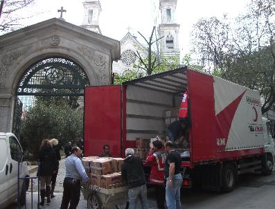 TEKIN KÜÇÜKALI - Türk Kızılay’Indan Ortodoks Cemaatine 8 Tonluk Gıda Yardımı