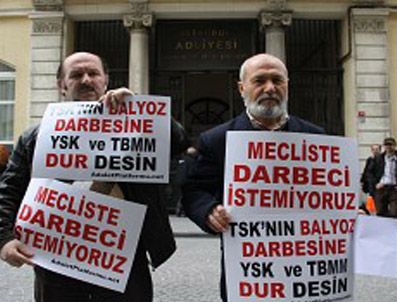 FAYSAL SARıYıLDıZ - Adalet Platformu, Ergenekon Sanıkları Milletvekili Olamaz Diye Ysk'ya Başvurdu