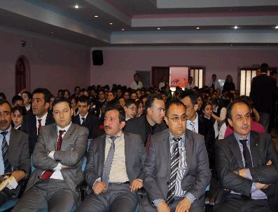 SALIH BıÇAK - İlköğretim Öğrencileri Bilgi Yarışmasında Ter Döktü