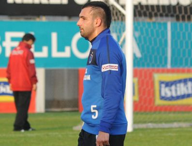 TAYFUN CORA - Trabzonspor'un hırçın çocuğu Engin Baytar uslanmıyor