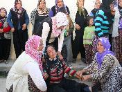 Trenin Çarptığı Genç Çift Toprağa Verildi