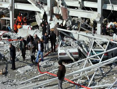 GÜLDAL MUMCU - İzmir'de korkunç patlama