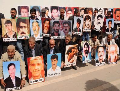 SABAH GAZETESI - Kayıp Yakınlarının Oturma Eylemi Devam Ediyor