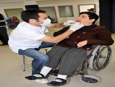 Gönüllü Hekimler Engelliler İçin Yollarda