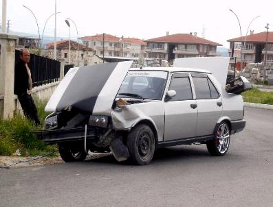 Ayvalık’Ta Trafik Kazası Korkuttu