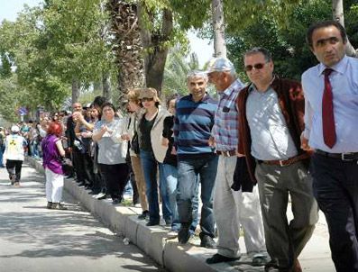 ERTUĞRUL KÜRKÇÜ - Mersin nükleer karşıtları eylemde