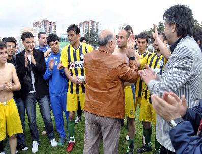MUSTAFA AKKUŞ - Talasgücü 2011-2012 Sezonunda Bal Liginde Mücadele Edecek