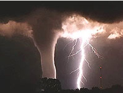 'Tornado' ABD'yi vurdu