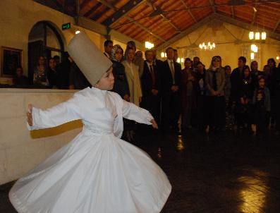 SÜLEYMAN OĞUZ - Gaziantepliler, Esmalara Hayran Kaldı