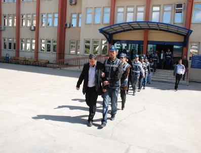 5 İlde Kopya Çetesi Operasyonu: 20 Kişi Gözaltına Alındı