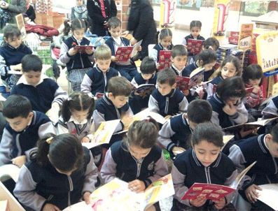 FATIH ÇELIKKAYA - Malatya'da 100 okula kütüphane