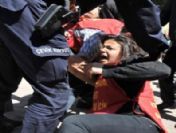 Adana'da öğrenciler yerde sürüklendi