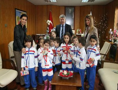 ATILLA GÜLSAR - Anaokullu Miniklerden Gülsar‘a Ziyaret